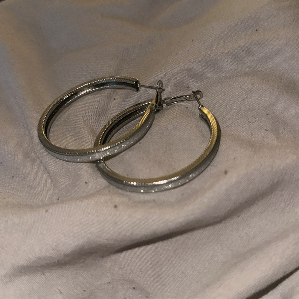 Earring bundle - Picture 3 of 4